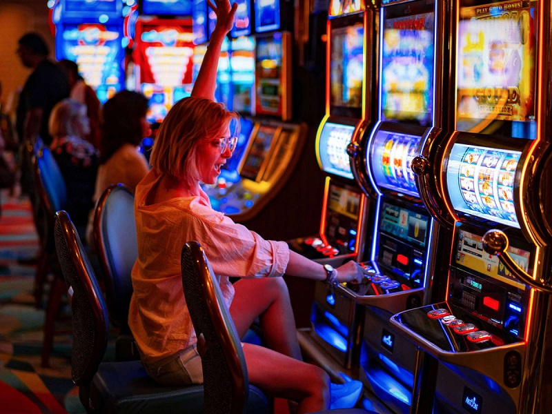 About the Online Gaming Industry and Online Casinos Offering Games Online