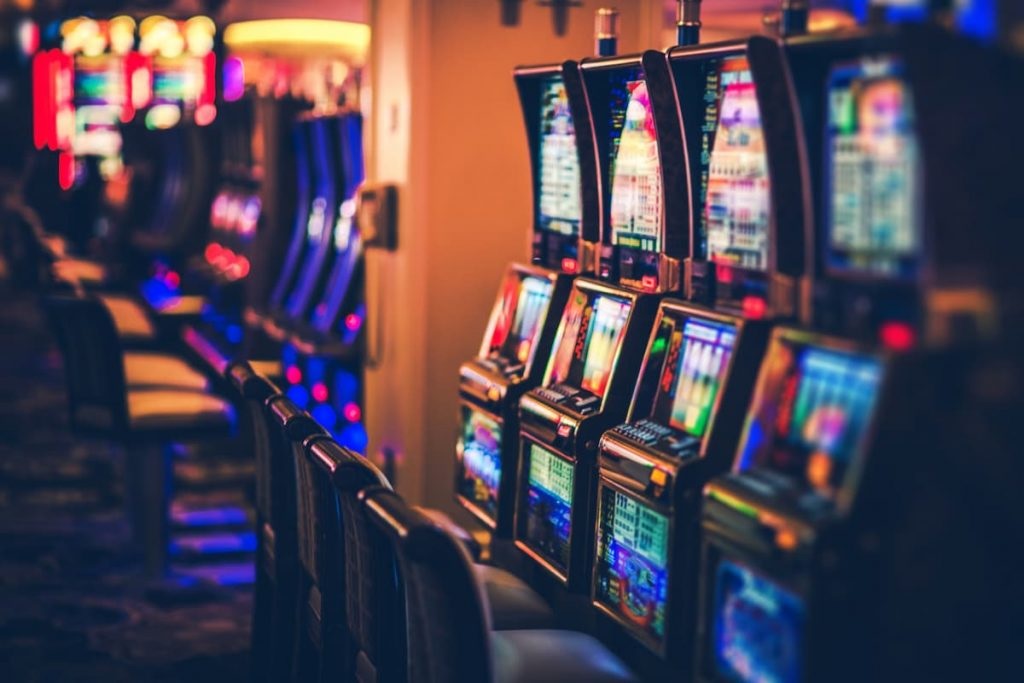 Slot machine strategies- Can you beat the odds?
